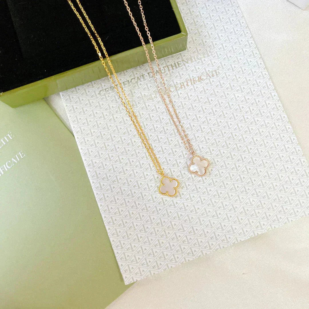 [Amore]CLOVER MINI 9.5MM WHITE MOTHER-OF-PEARL NECKLACE