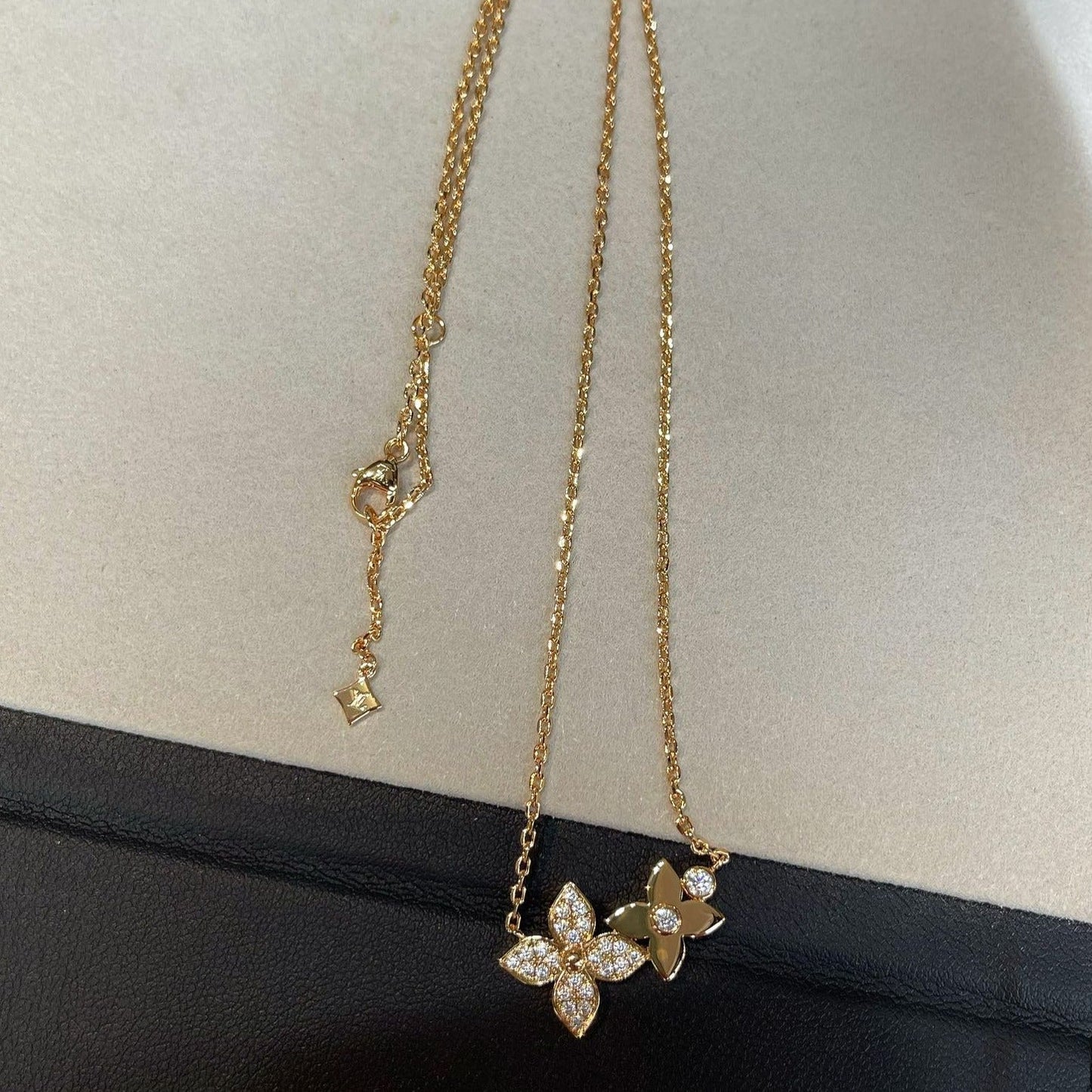 [Amore]STAR BLOSSOM NECKLACE PINK GOLD DIAMONDS