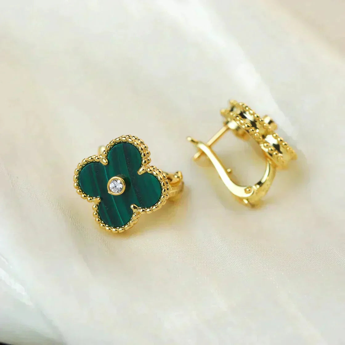 [Amore]CLOVER MEDIUM 1 MOTIFS MALACHITE DIAMOND EARRINGS