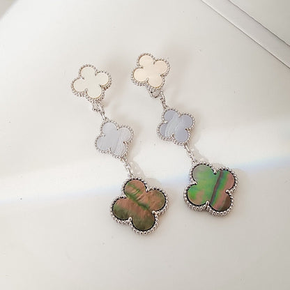 [Amore]CLOVER 3 MOTIFS CHALCEDONY DARK MOP SILVER EARRINGS