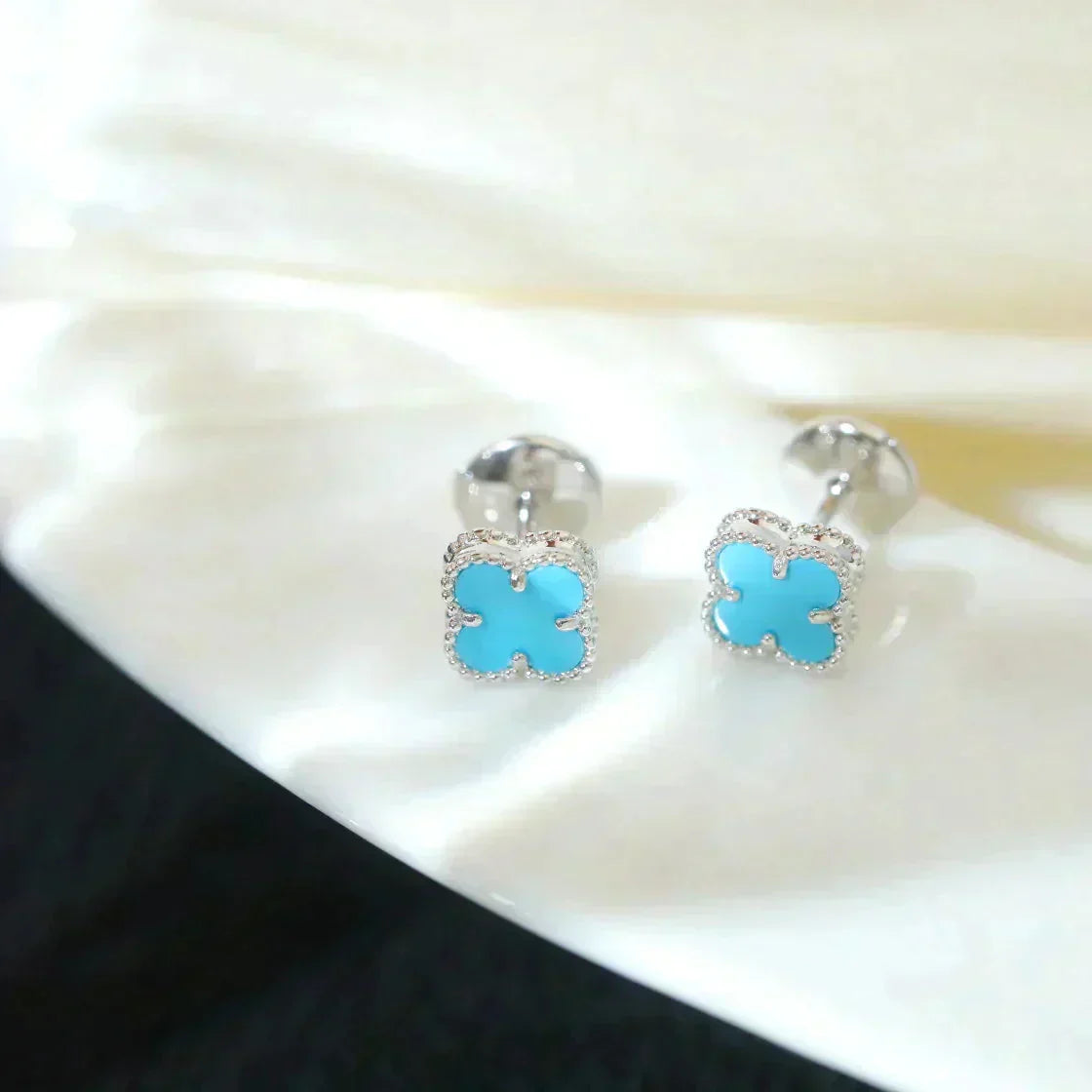 [Amore]CLOVER MINI TUROUOISE SILVER STUD EARRINGS