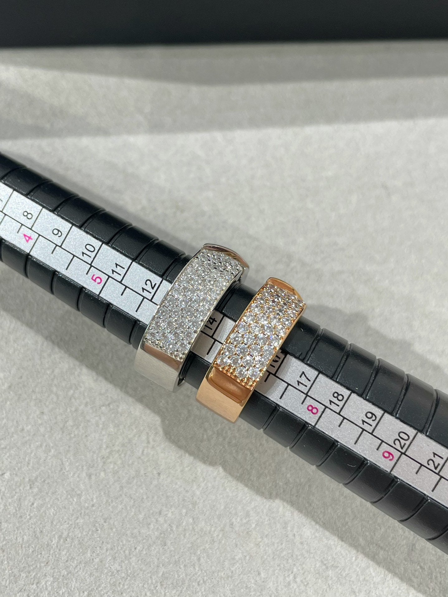 [Amore]LIENS EVIDENCE  DIAMOND PAVED RING