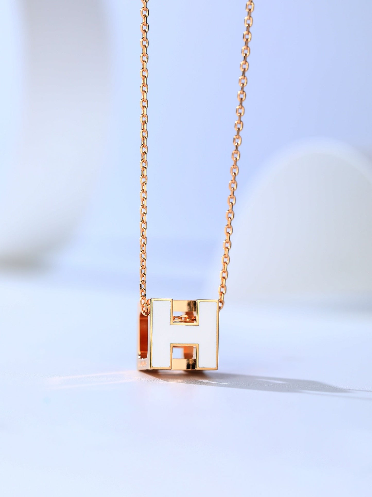 [Amore]H CAGE PINK GOLD NECKLACE