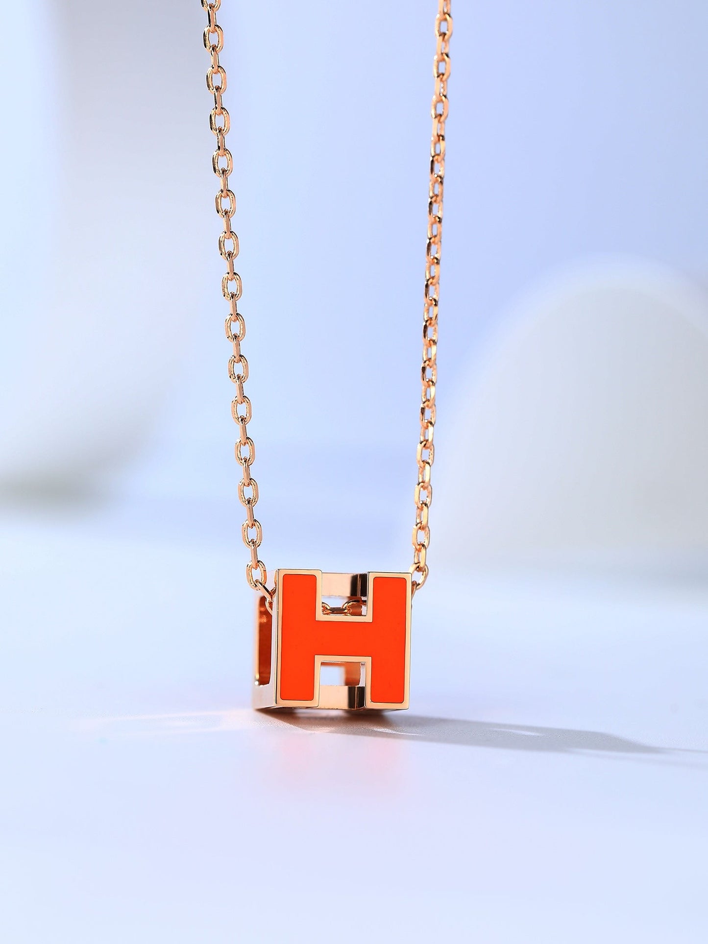 [Amore]H CAGE PINK GOLD NECKLACE