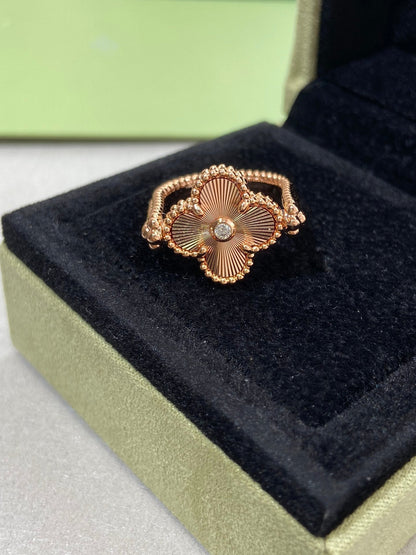 [Amore]CLOVER RIVERSIBLE PINK GOLD RING