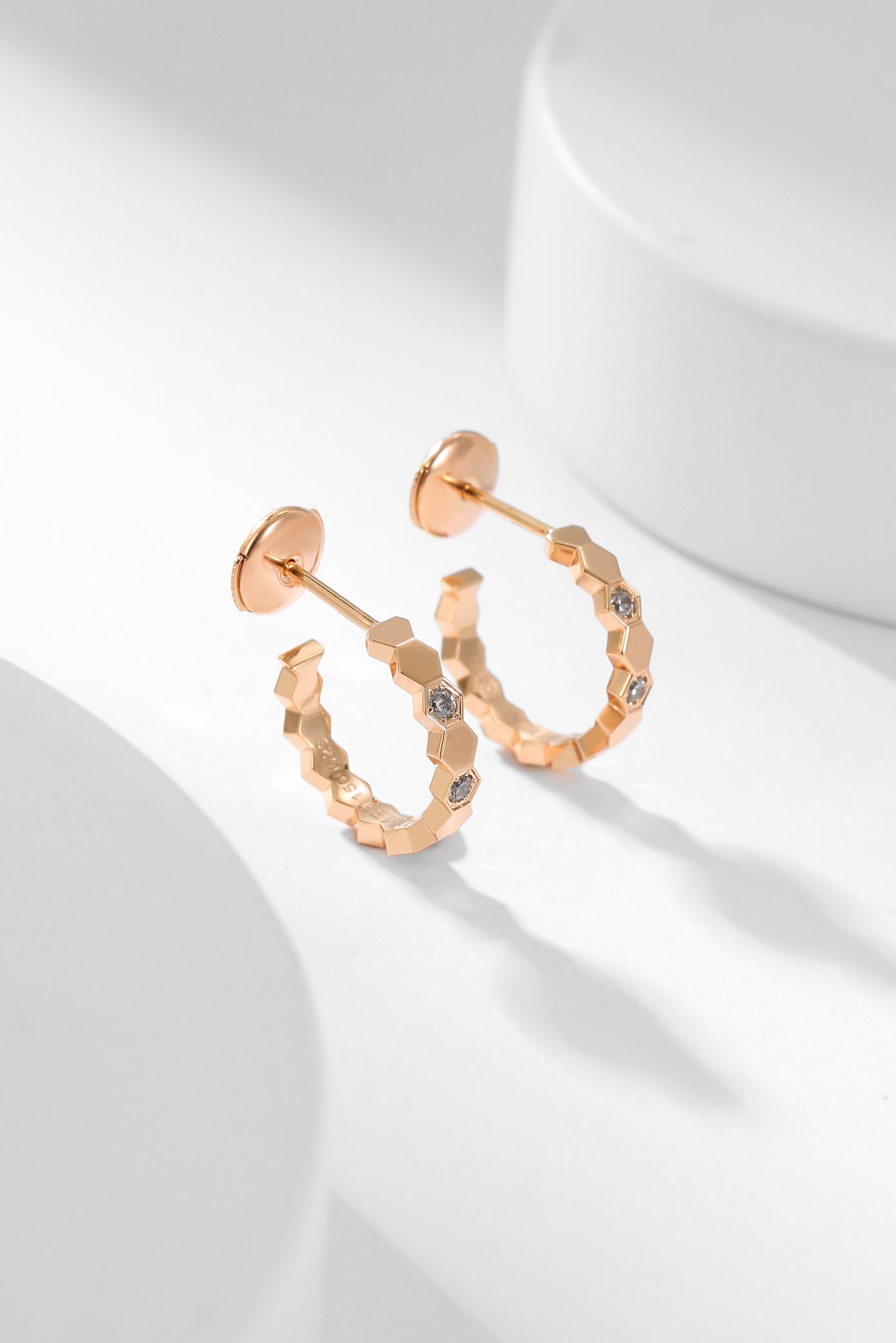 [Amore]BEE LOVE DIAMOND HOOP EARRINGS