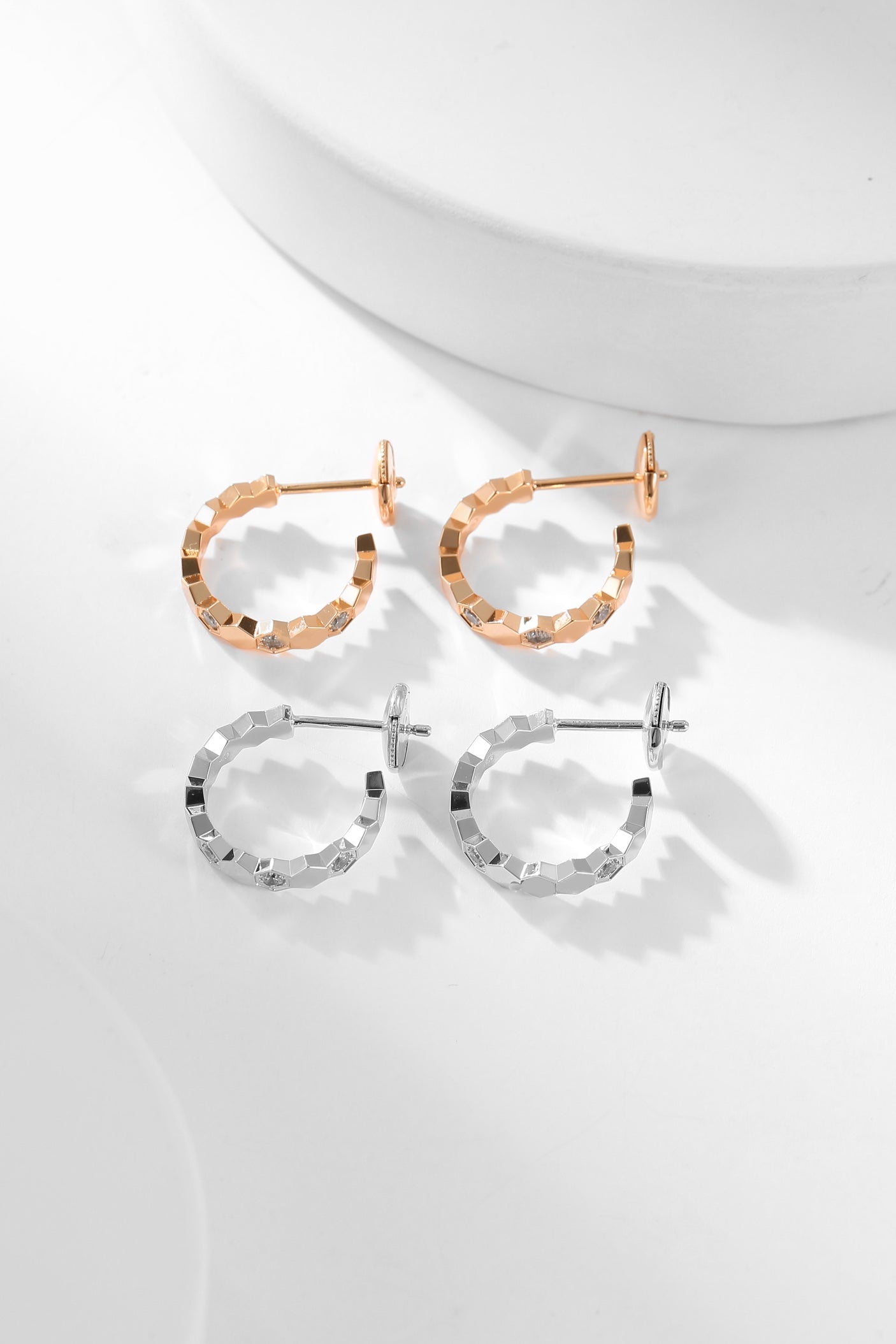 [Amore]BEE LOVE DIAMOND HOOP EARRINGS