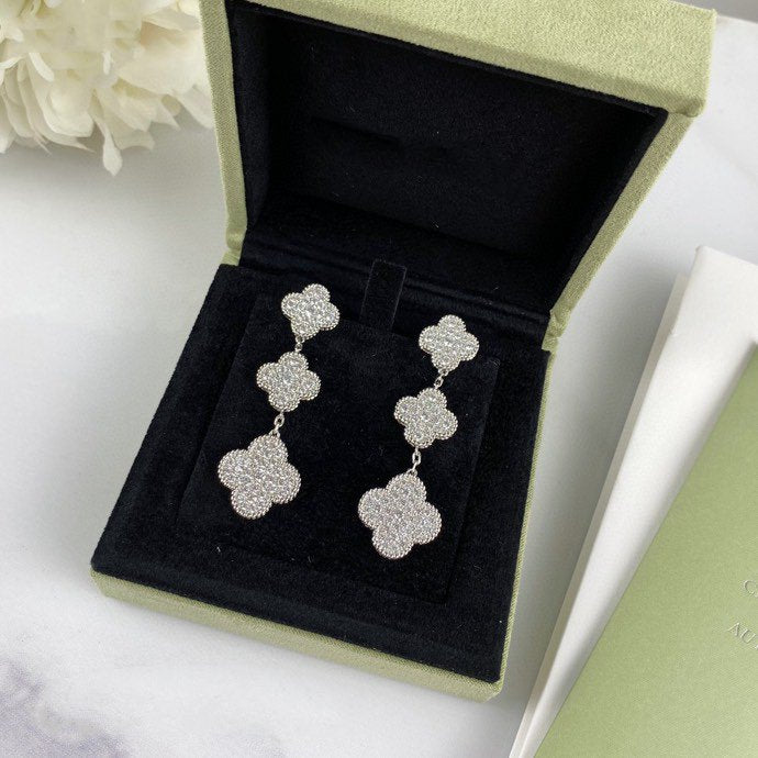 [Amore]CLOVER 3 MOTIF DIAMOND SILVER DROP EARRINGS