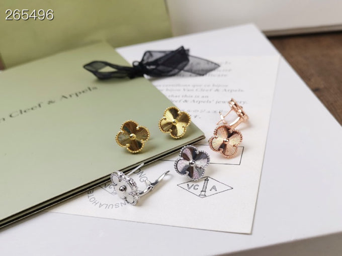 [Amore]CLOVER MEDIUM STUD EARRINGS