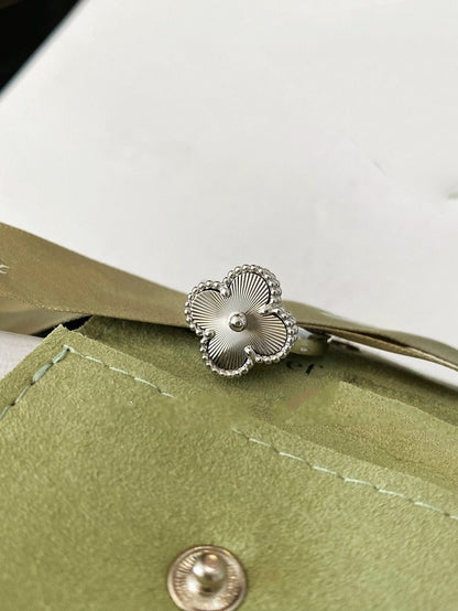 [Amore]CLOVER SILVER RING