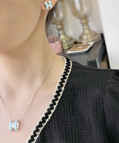 [Amore]POP H SKY BLUE STUD EARRINGS