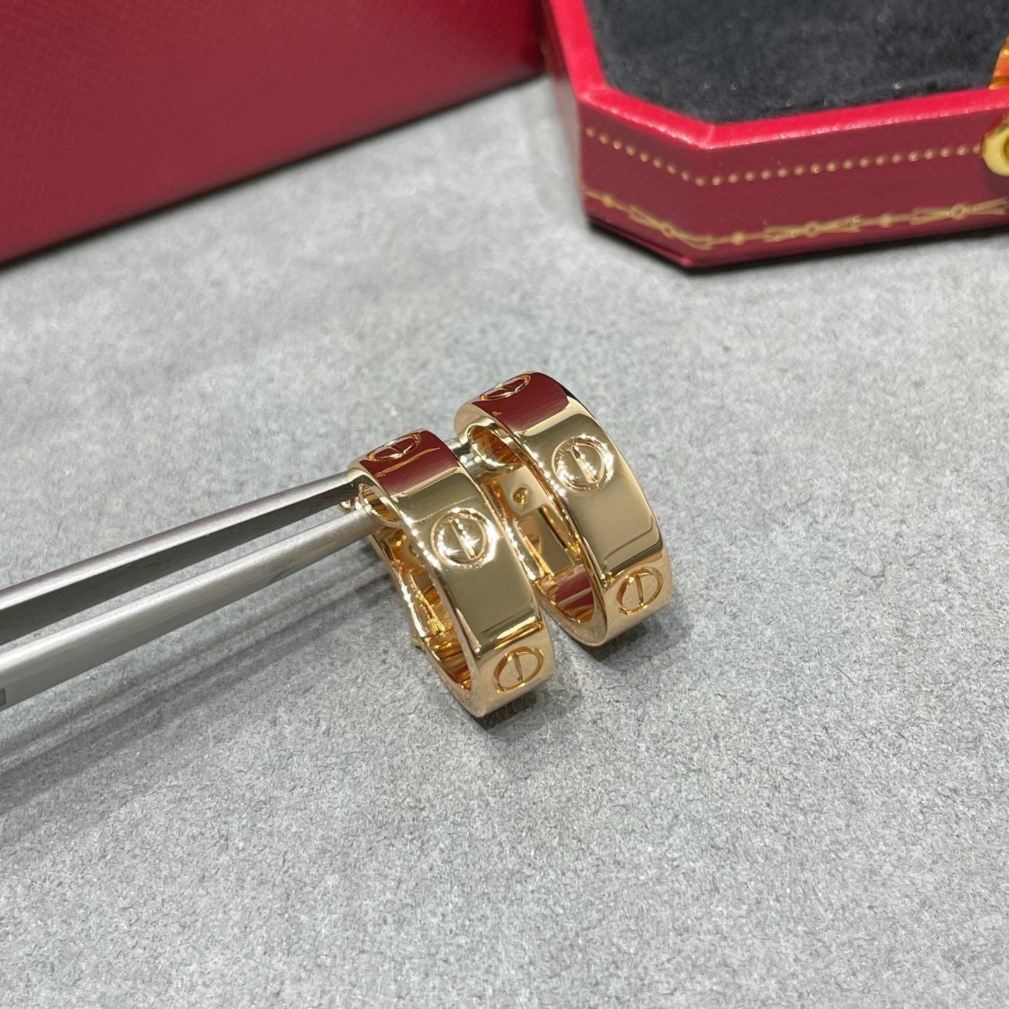 [Amore]LOVE 5.5MM EARRINGS