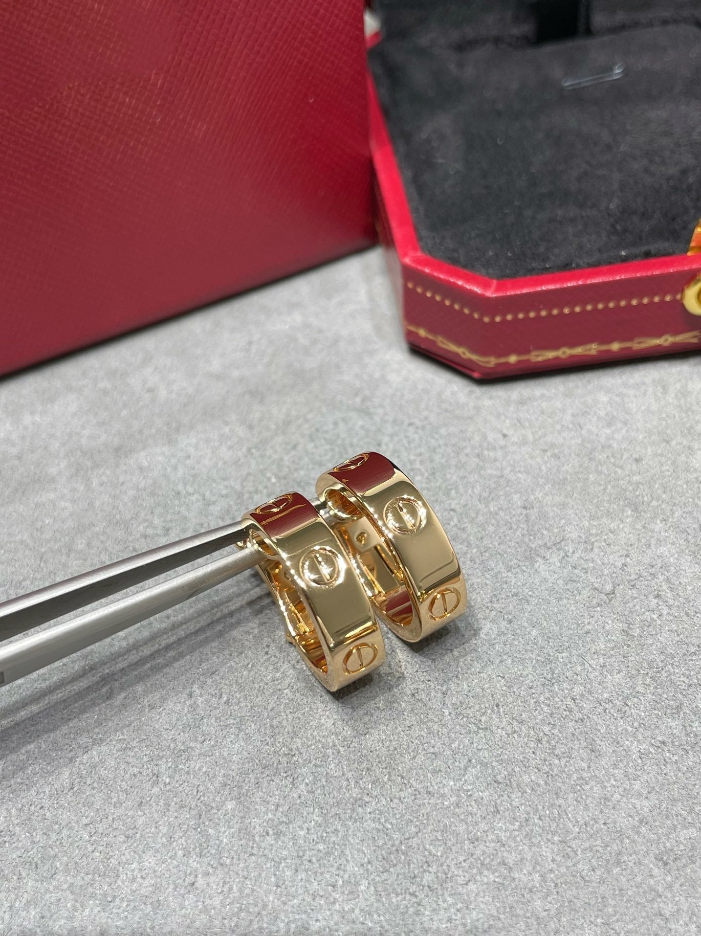 [Amore]LOVE 5.5MM EARRINGS