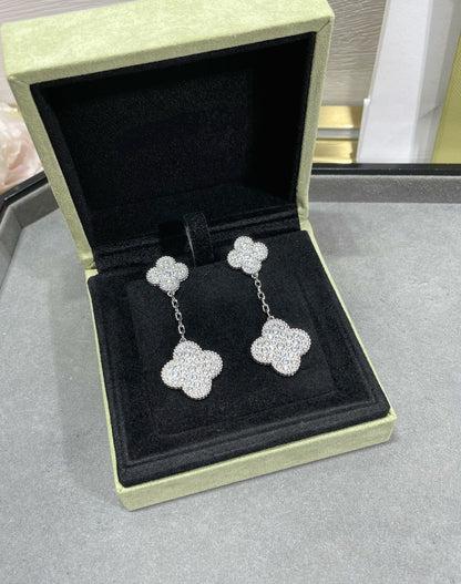 [Amore]CLOVER 2 MOTIFS DIAMOND PAVED SILVER EARRINGS