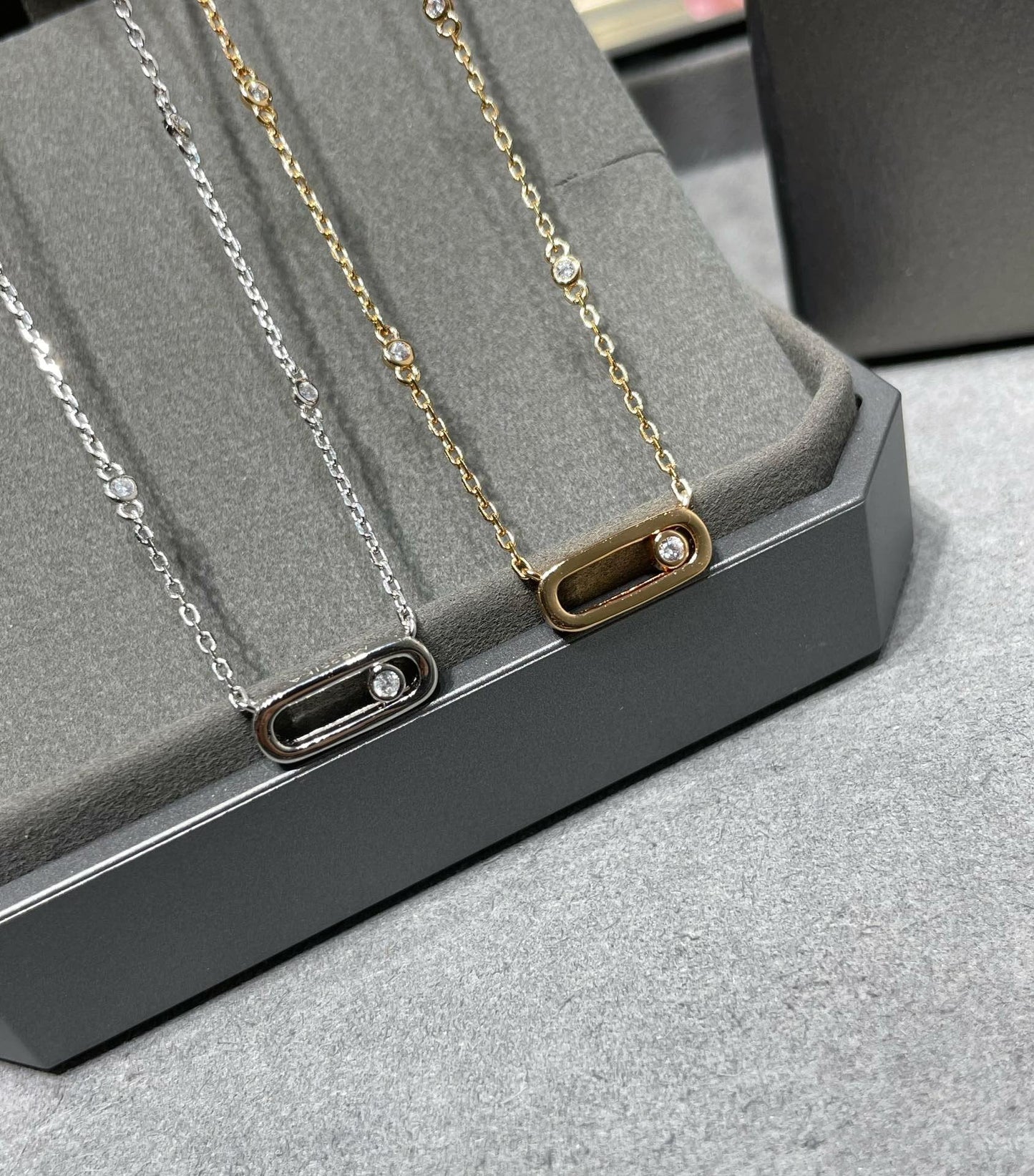 [Amore]MOVE UNO DIAMOND NECKLACE