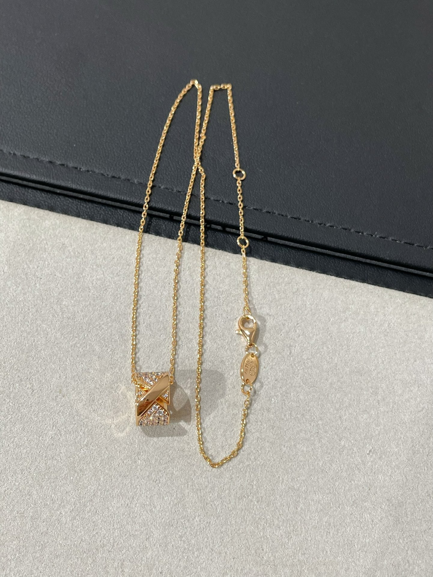 [Amore]LIENS EVIDENCE DIAMOND PAVED NECKLACE