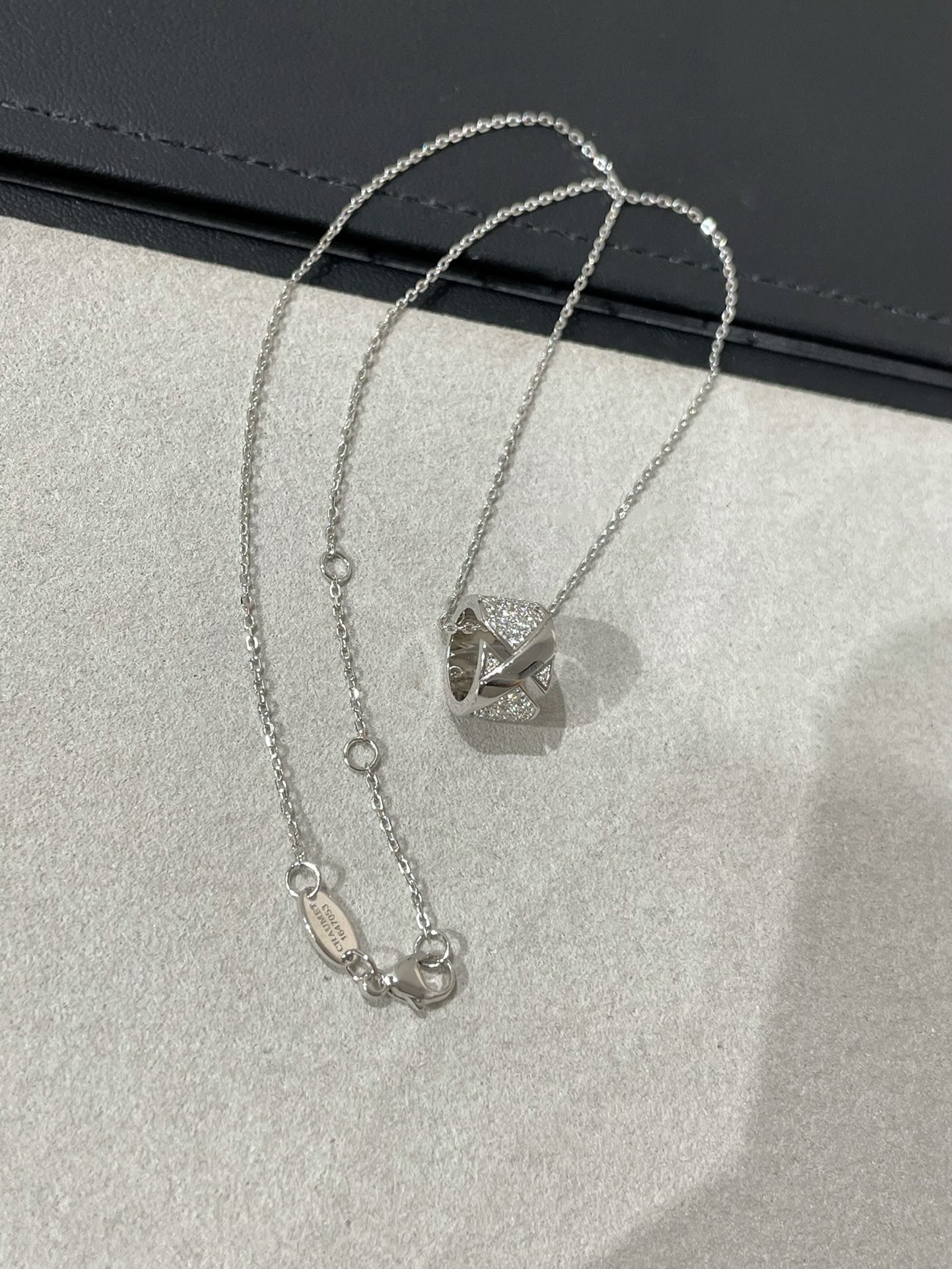 [Amore]LIENS EVIDENCE DIAMOND PAVED NECKLACE