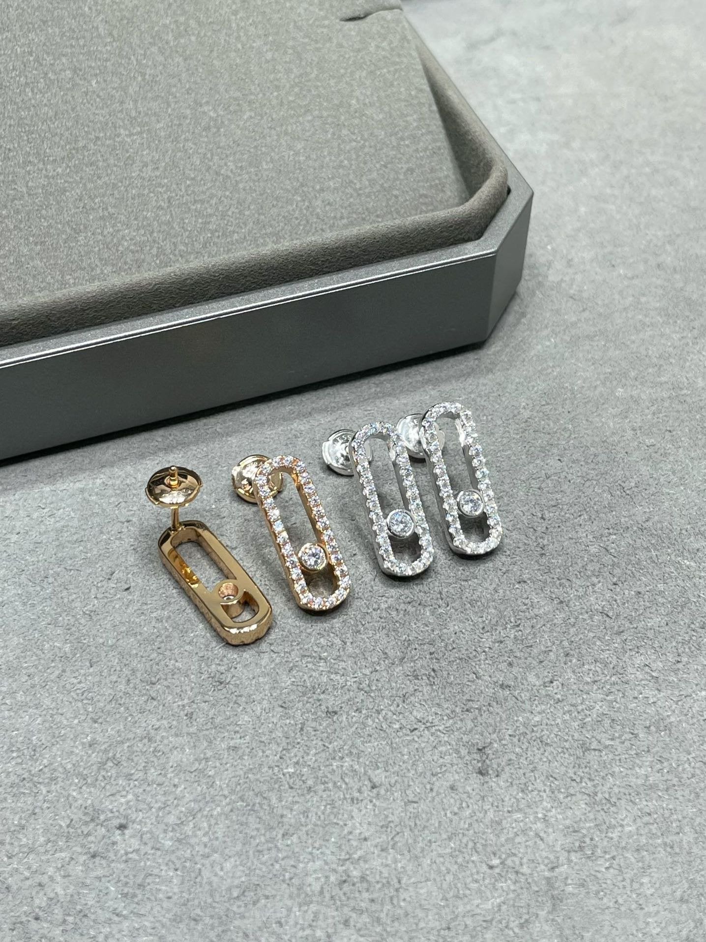 [Amore]MOVE UNO STUD DIAMOND PAVED EARRINGS