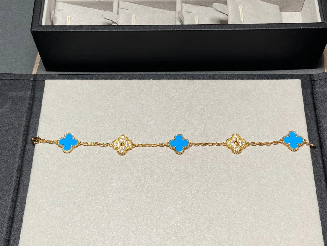 [Amore] CLOVER 5 MOTIF BLUE AGATE BRACELET COLLECTION