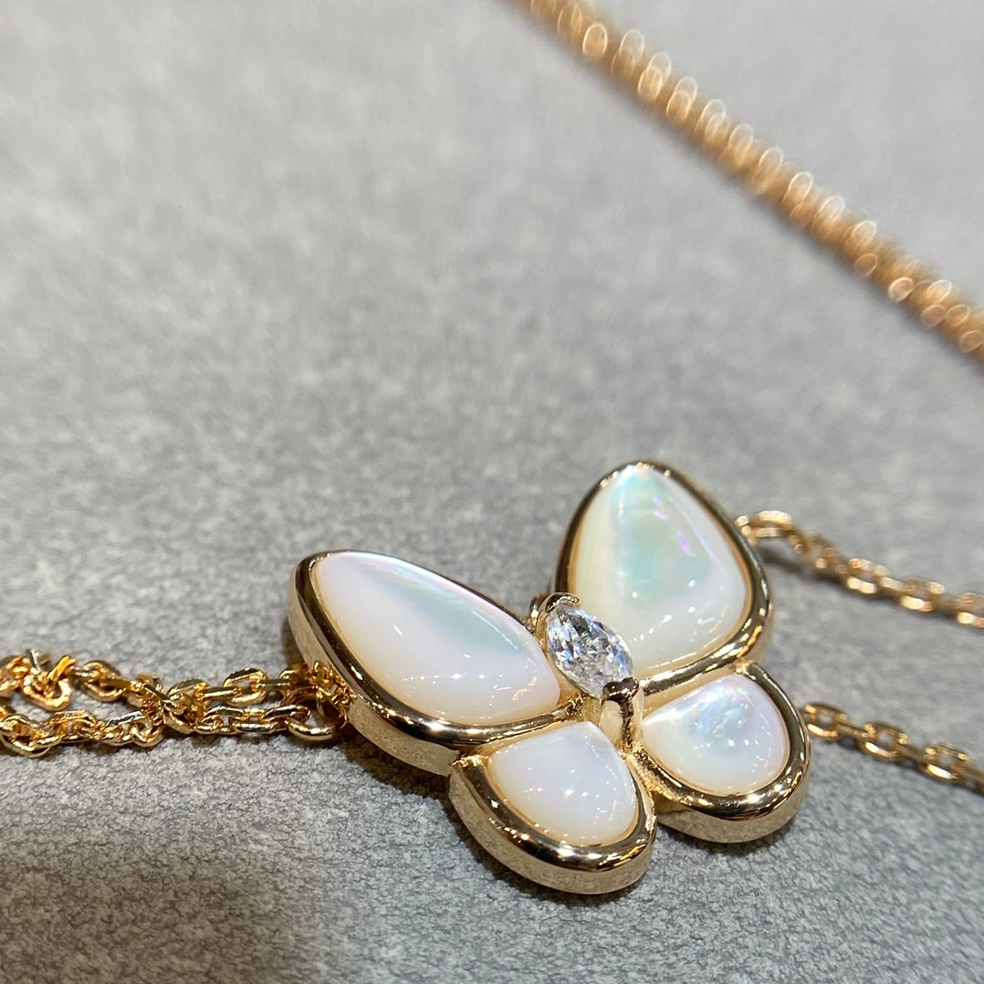 [Amore]BUTTERFLY MOP DIAMOND NECKLACE
