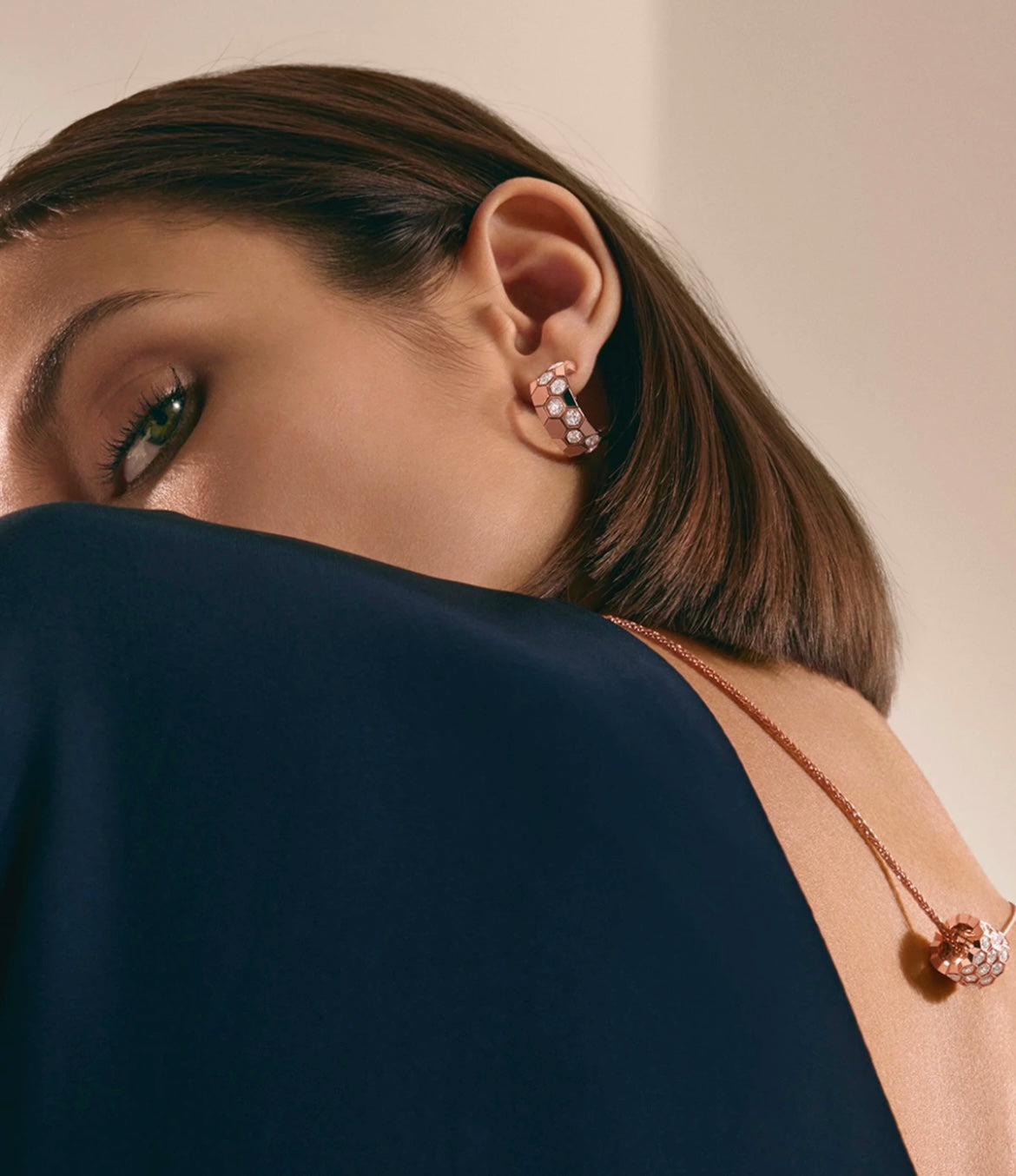 [Amore]BEE LOVE DIAMOND HOOP EARRINGS