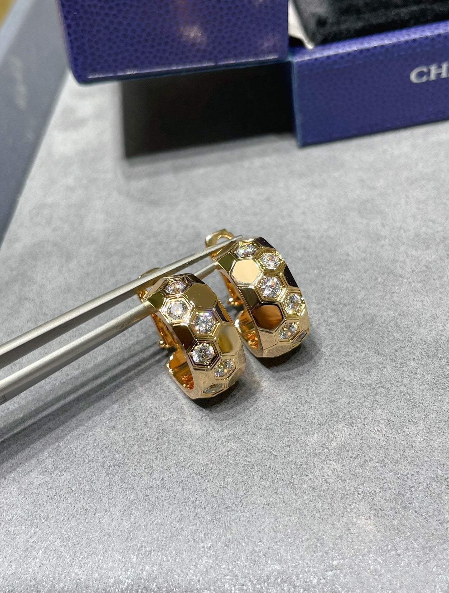 [Amore]BEE LOVE DIAMOND HOOP EARRINGS