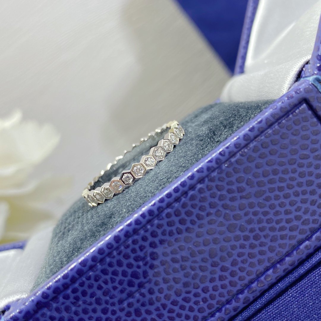 [Amore]BEE LOVE DIAMOND PAVED SMALL RING