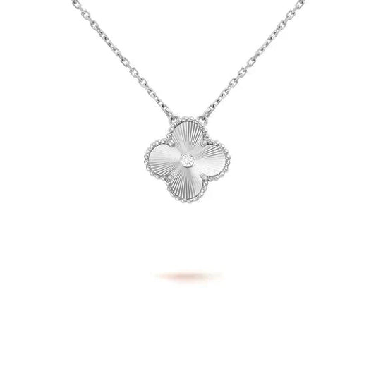 [Amore]CLOVER  15MM DIAMOND LASER NECKLACE SILVER