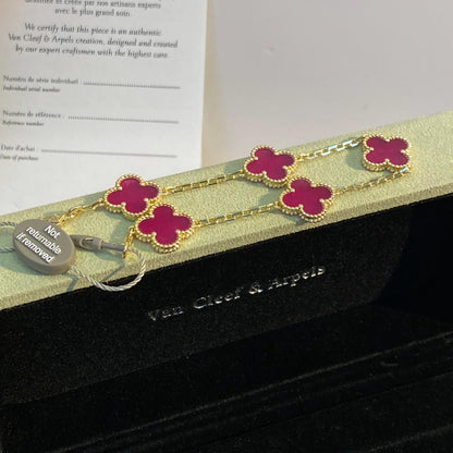 [Amore]NEW CLOVER 5 MOTIFS PINK ENAMEL BRACELET