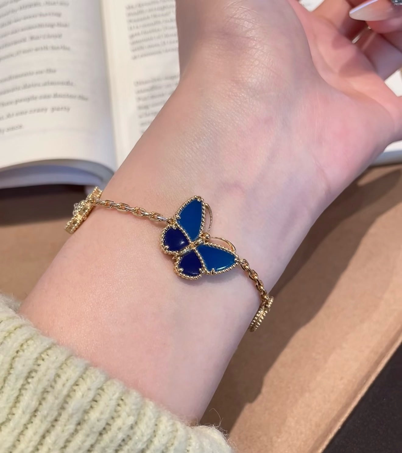 [Amore]LUCKY SPRING BUTTERFLY 5 MOTIF BRACELET