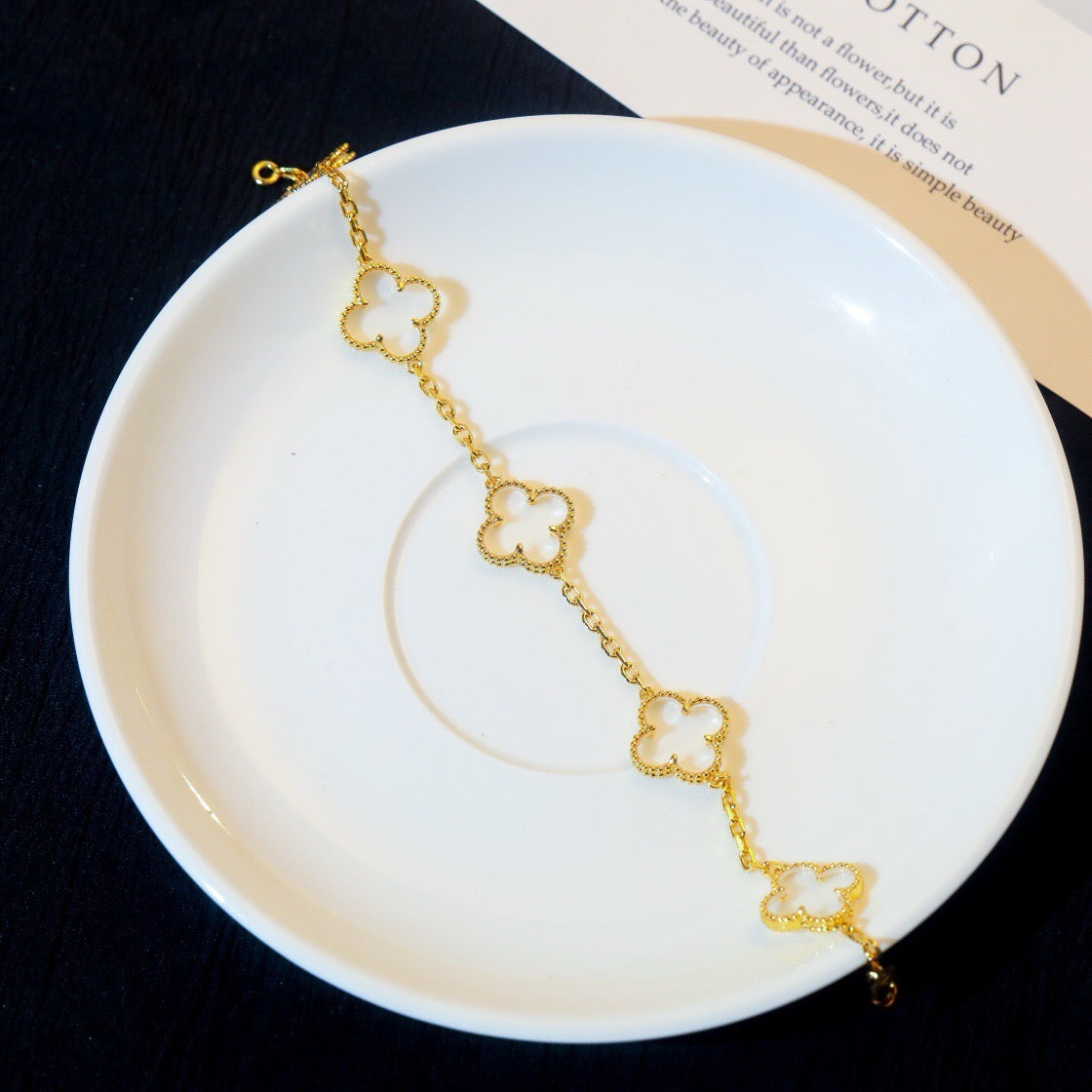 [Amore]CLOVER 5 MOTIF ROCK CRYSTAL BRACELET