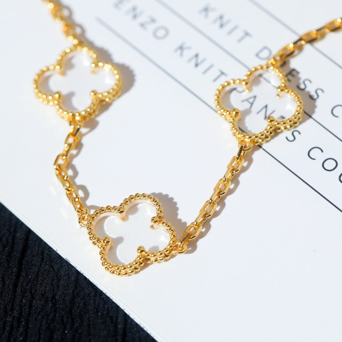 [Amore]CLOVER 5 MOTIF ROCK CRYSTAL BRACELET