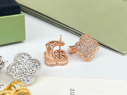 [Amore]CLOVER DIAMOND STUD EARRINGS