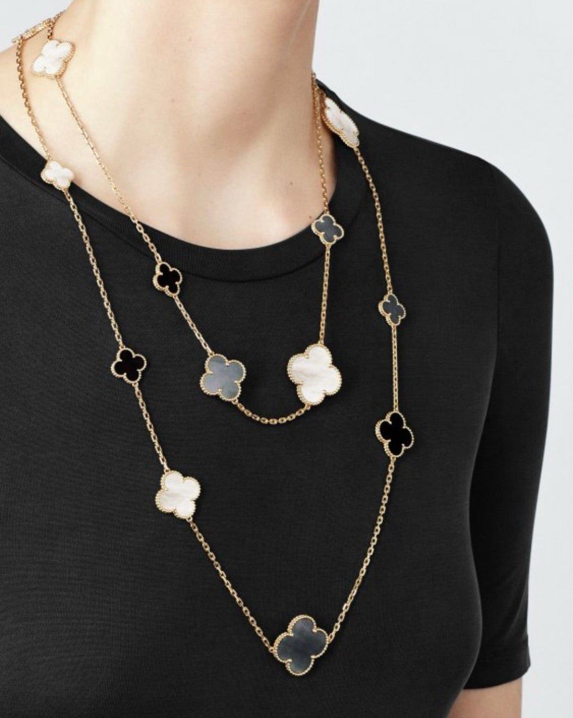 [Amore]CLOVER 16 MOTIF CHALCEDONY MOP Gold NECKLACE