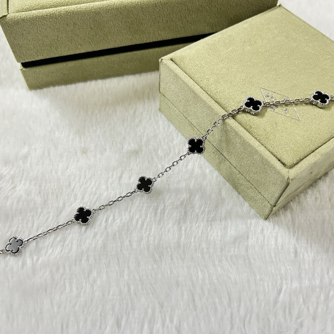 [Amore]CLOVER 6 MOTIF  ONYXS BRACELET