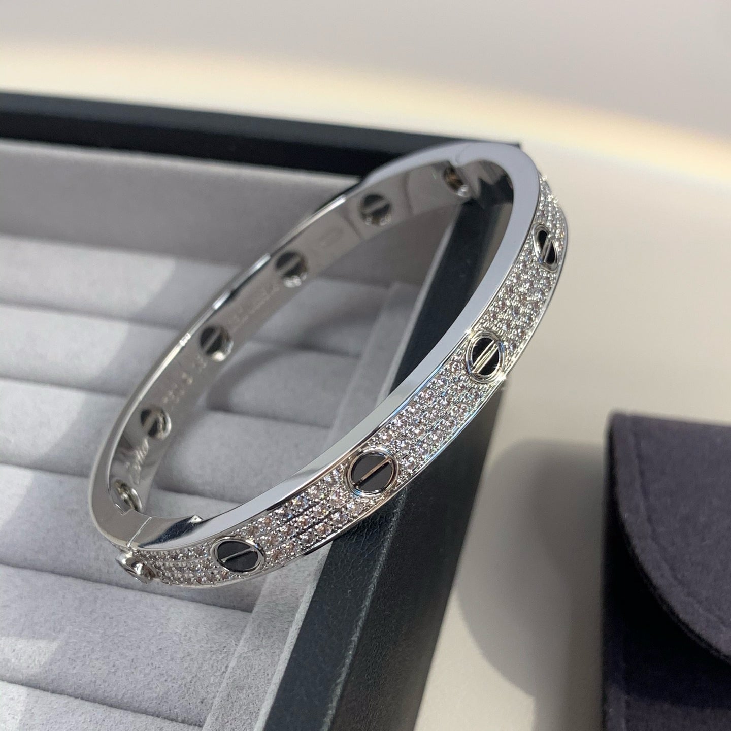 [Amore]LOVE BRACELET 6.1MM DIAMOND-PAVED CERAMIC