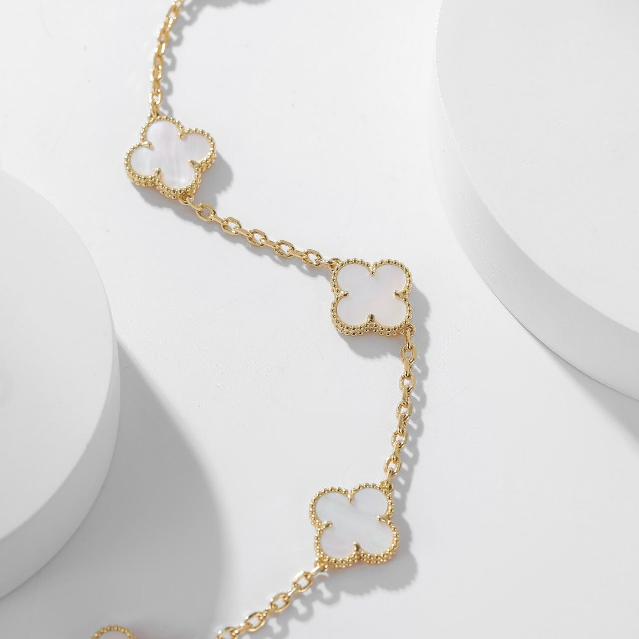 [Amore]CLOVER 10 MOTIFS WHITE MOTHER OF PEARL NECKLACE