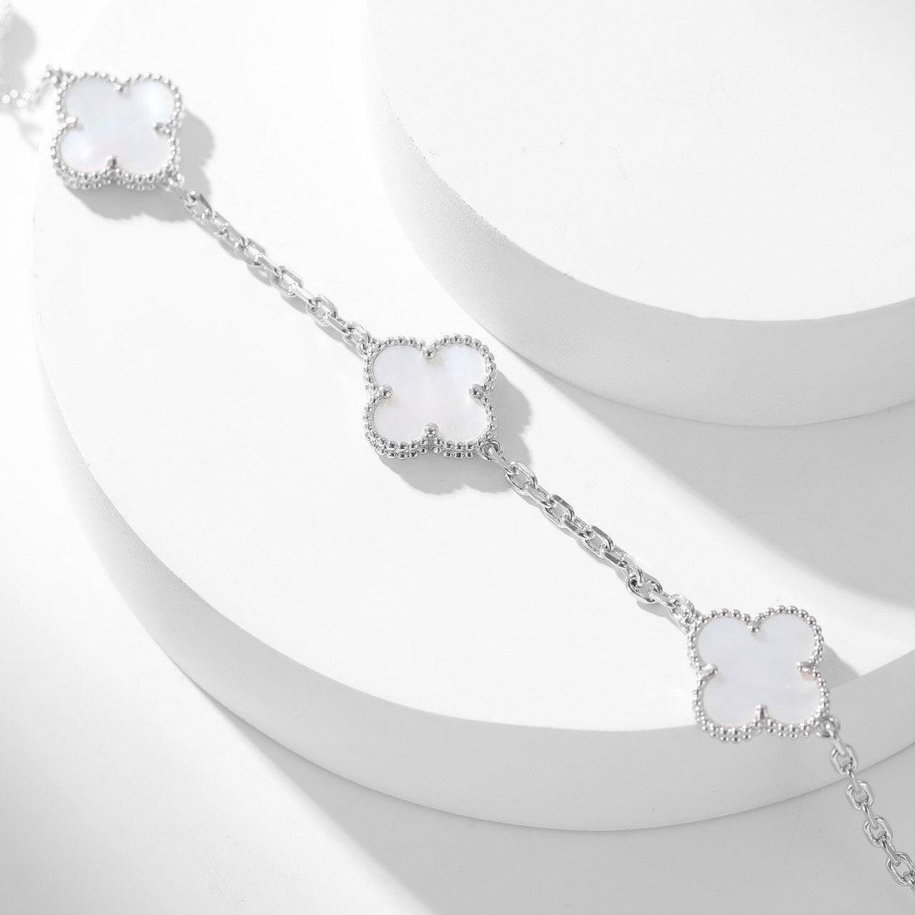 [Amore]CLOVER 10 MOTIFS WHITE MOTHER OF PEARL NECKLACE