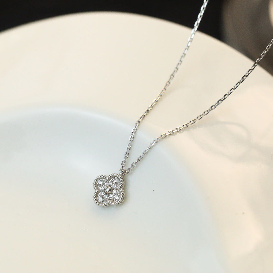 [Amore]CLOVER MINI 9.5MM PENDANT DIAMOND NECKLACE