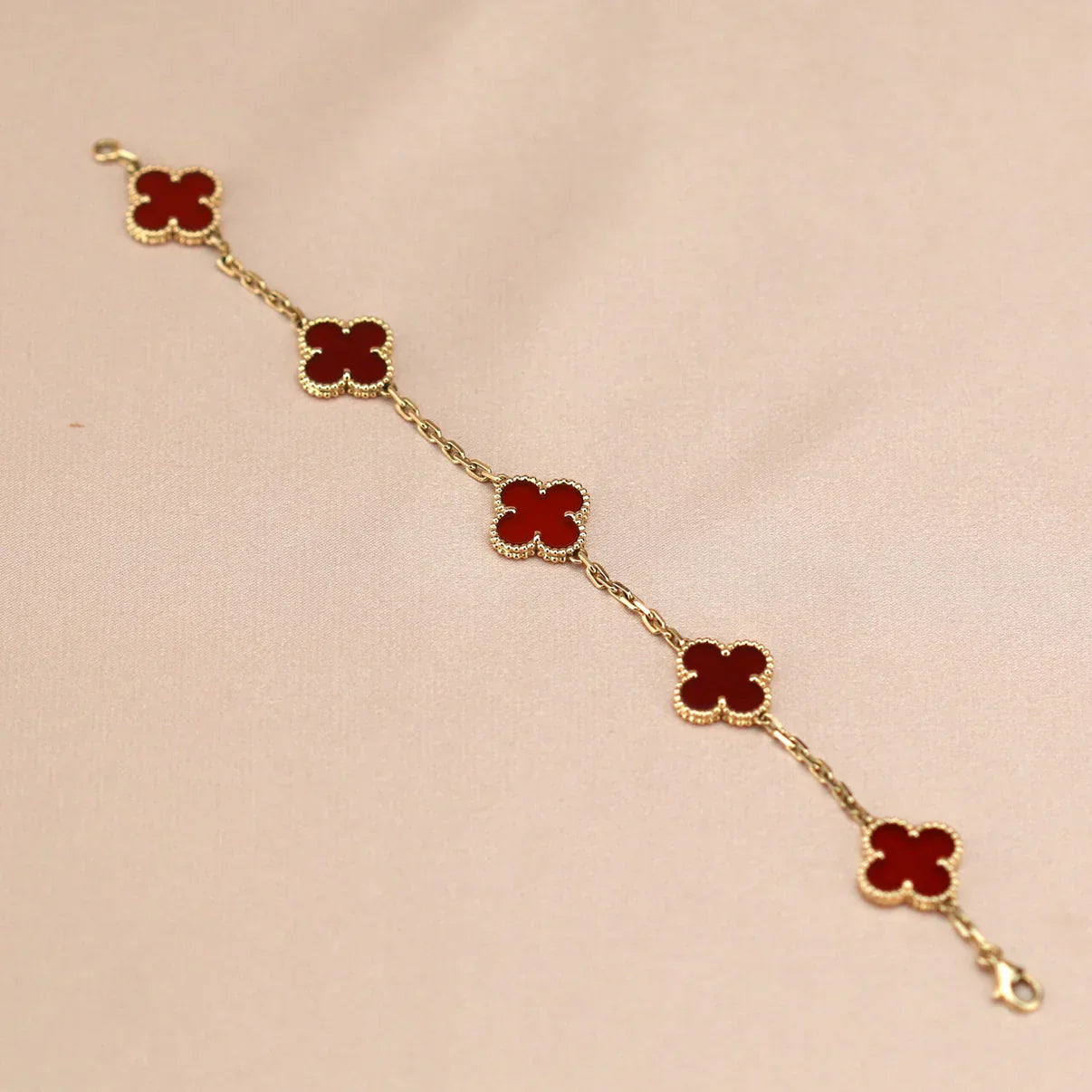 [Amore] CLOVER 5 MOTIF RED CORNELIAN BRACELET COLLECTION