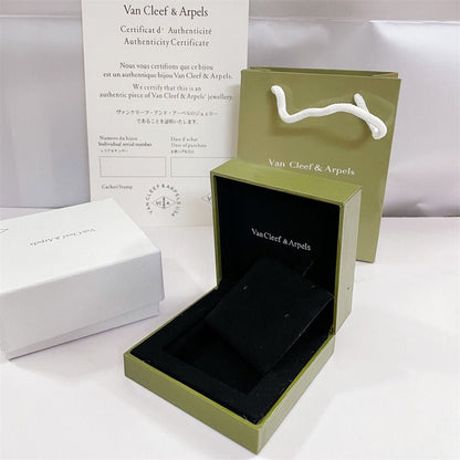 [Amore]VA CLOVER BRACELET NECKLACE RING BOX GIFT BAG