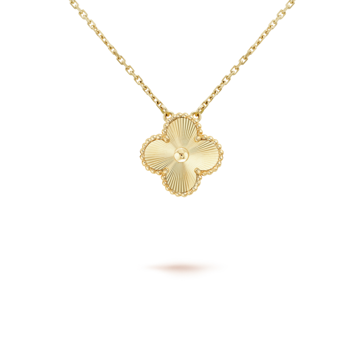 [Amore]CLOVER 15MM LASER NECKLACE