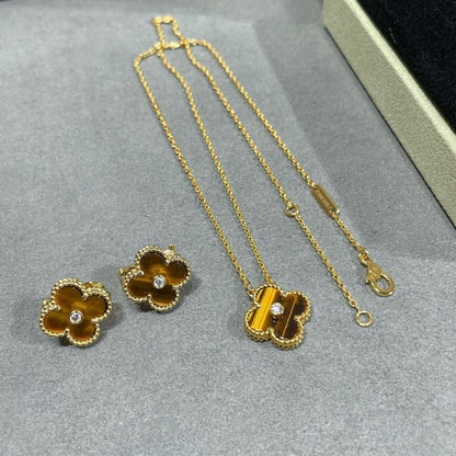 [Amore]CLOVER 15MM DIAMOND AND YELLOW TIGER'S EYE AGATE necklace