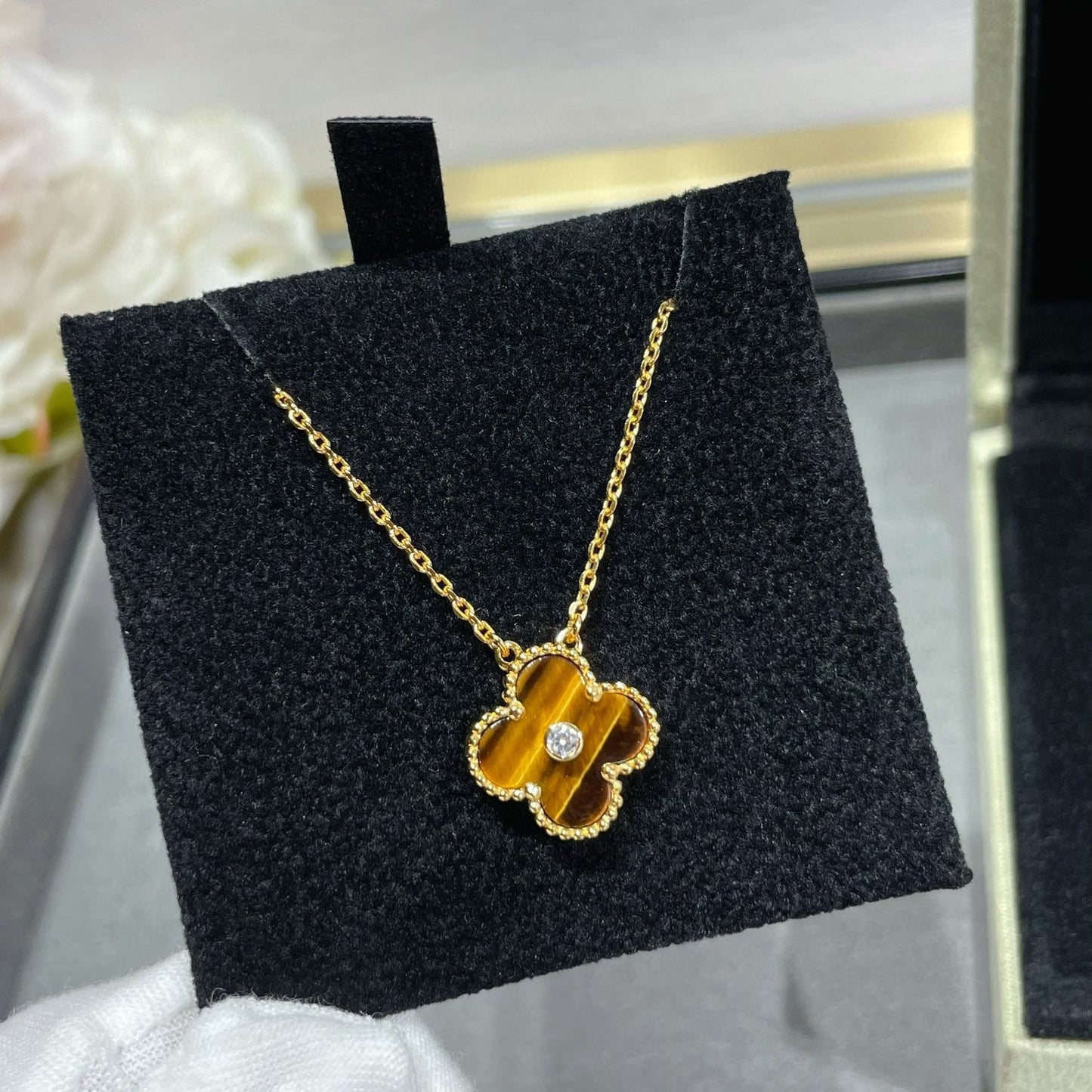 [Amore]CLOVER 15MM DIAMOND AND YELLOW TIGER'S EYE AGATE necklace
