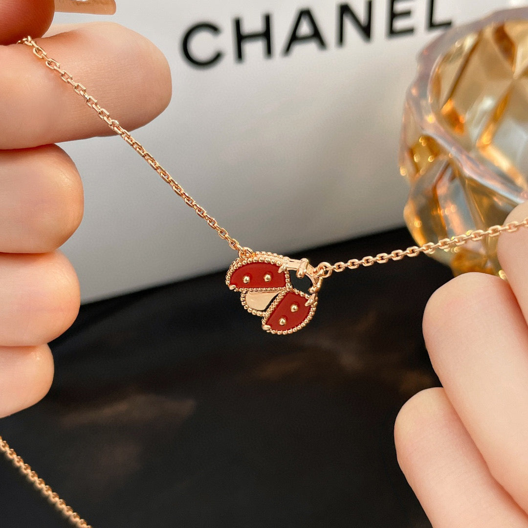 [Amore]LUCKY  CARNELIANS LADYBUG NECKLACE