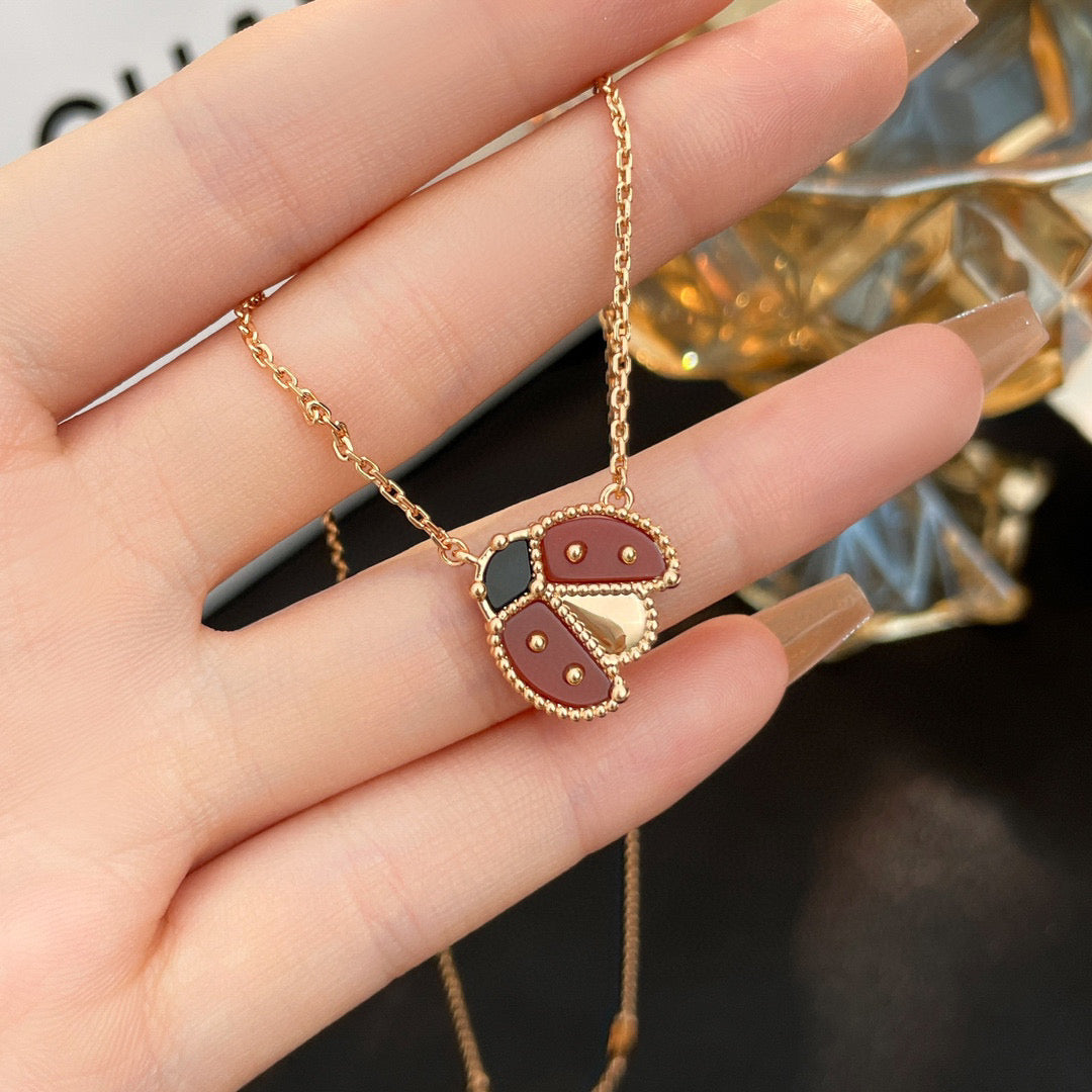 [Amore]LUCKY  CARNELIANS LADYBUG NECKLACE
