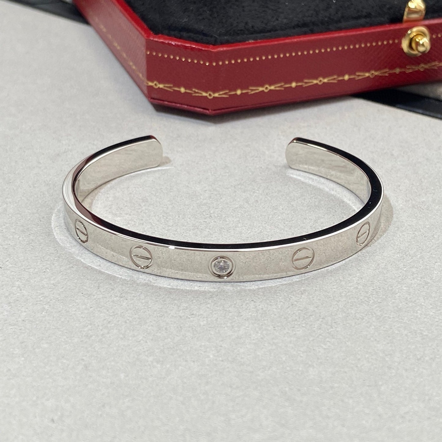 [Amore]LOVE BRACELET 6.1MM 1 DIAMOND OPEN CUFF