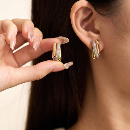 [Amore]TRINITY HALF DIAMOND  CUSHION EARRINGS