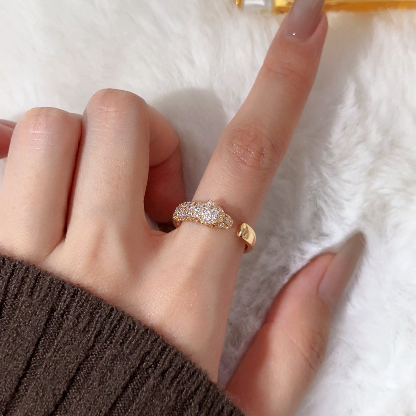 [Amore]PANTHERE HALF DIAMOND SMALL RING