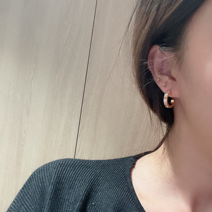 [Amore]LOVE 5.5MM DIAMOND PAVED EARRINGS